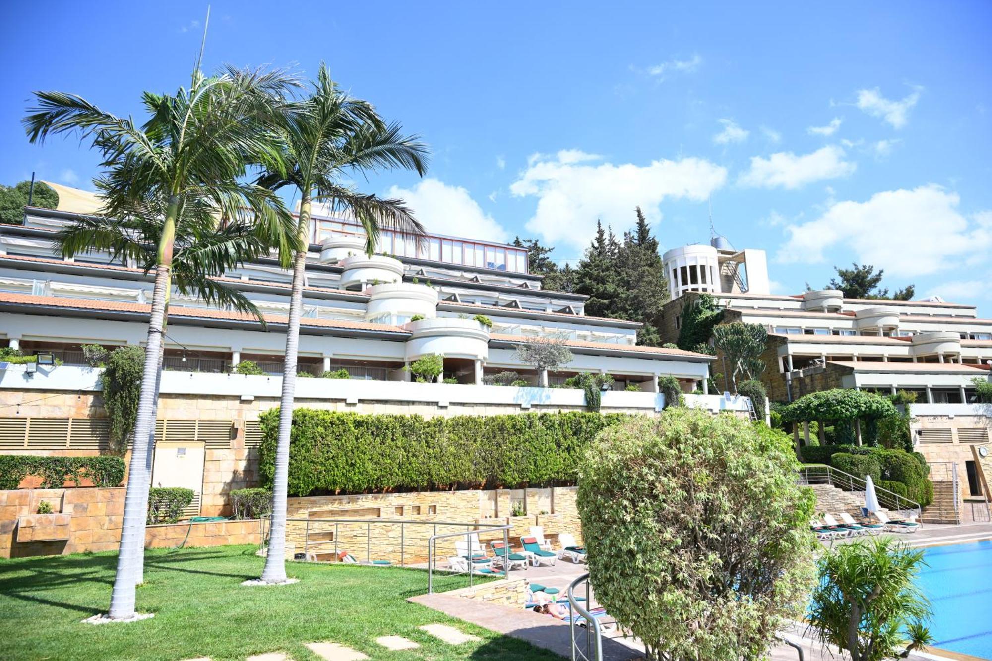 Monteverde Hotel Beit Mery Exterior photo