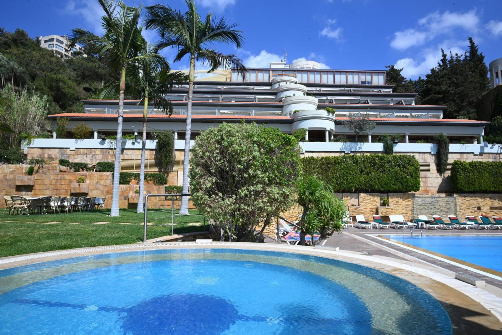 Monteverde Hotel Beit Mery Exterior photo
